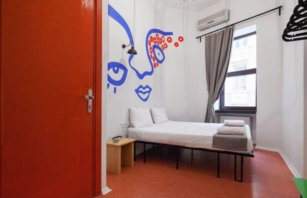 Melek Hotels Pera Istanbul Exterior photo
